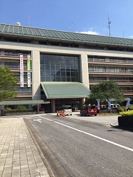 成田市役所