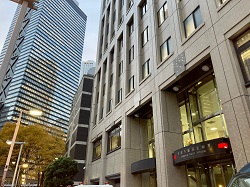 新宿警察署、新宿、歌舞伎町のホストクラブ、キャバクラ、風俗営業許可申請はダントツの行政書士渡辺人支事務所へ！
